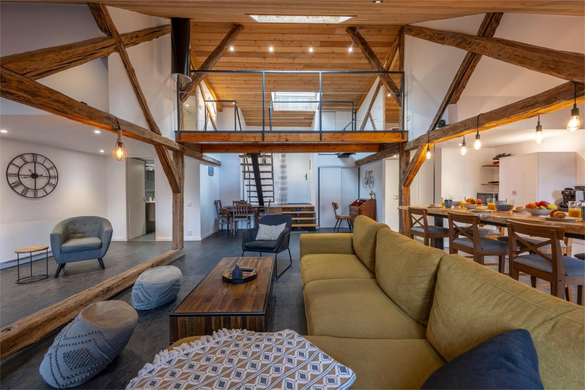Superbe Loft - Situ Sur La Place Centrale Barcelonnette Extérieur photo