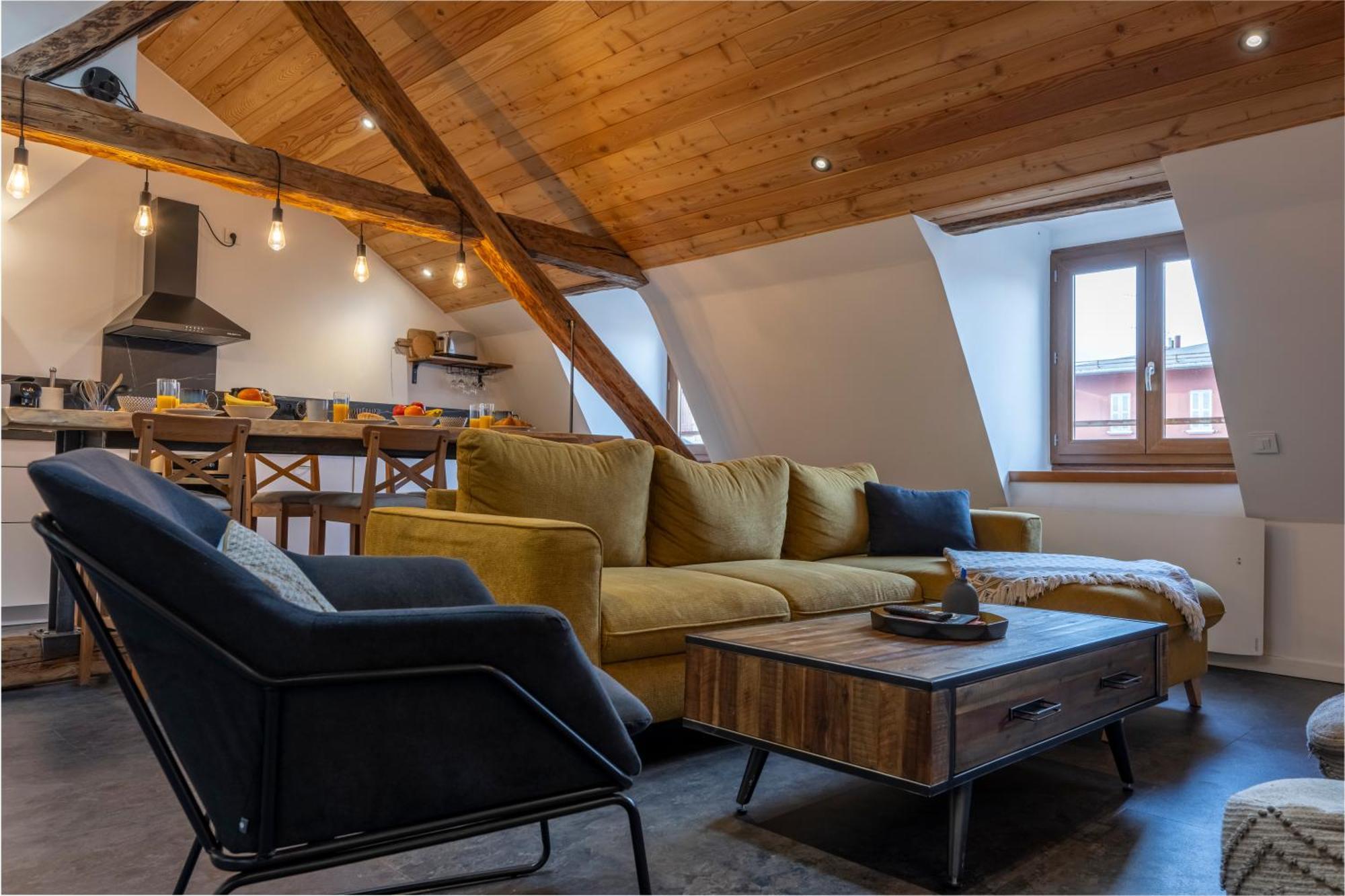 Superbe Loft - Situ Sur La Place Centrale Barcelonnette Extérieur photo