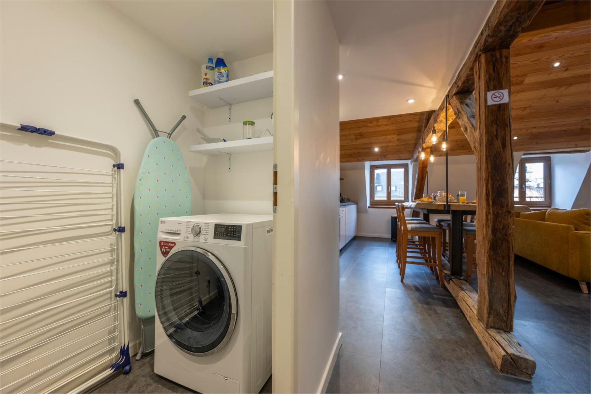 Superbe Loft - Situ Sur La Place Centrale Barcelonnette Extérieur photo