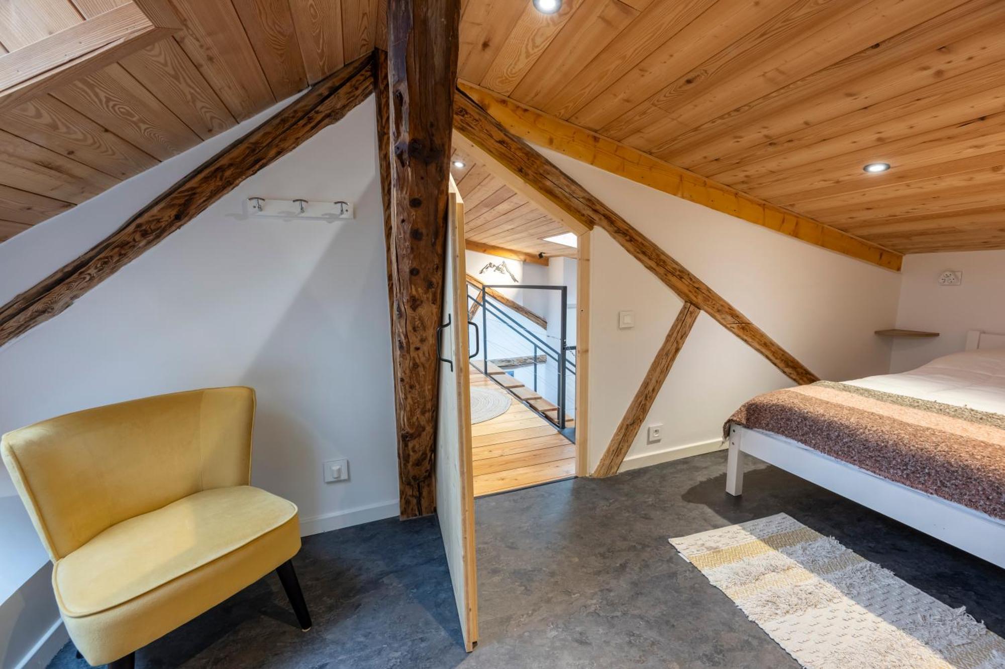 Superbe Loft - Situ Sur La Place Centrale Barcelonnette Extérieur photo